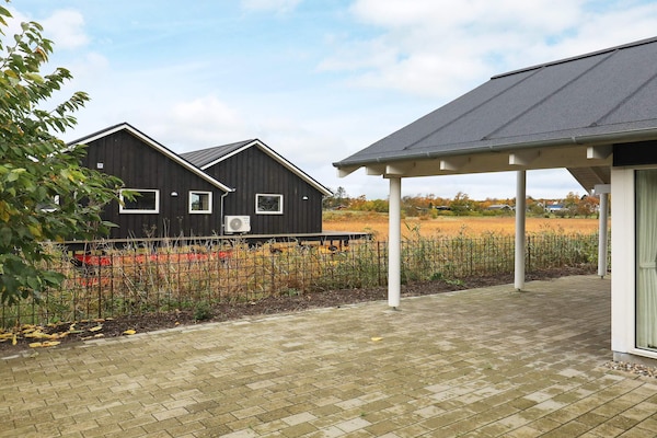 Foto van Luxe retraite met spa -- By Traum Ferienwohnungen - Vakantiehuis in Millinge - View