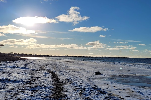 Foto van Gezellig huisje met open haard - Vakantiehuis in Væggerløse - WaterView
