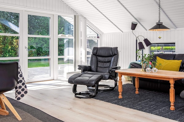 Foto van Modern Strandhuis -- By Traum Ferienwohnungen - Vakantiehuis in Væggerløse - Indoor
