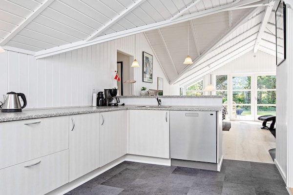 Foto van Modern Strandhuis -- By Traum Ferienwohnungen - Vakantiehuis in Væggerløse - Indoor