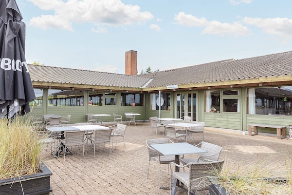 Foto van 6 persoons vakantie huis op een vakantie park in Hanstholm - Untagged