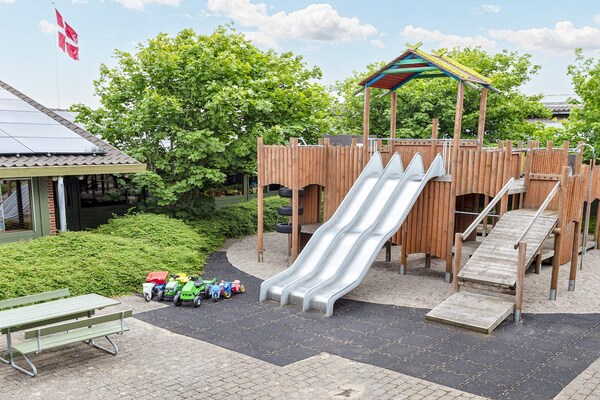 Foto van 6 persoons vakantie huis op een vakantie park in Hanstholm - Untagged