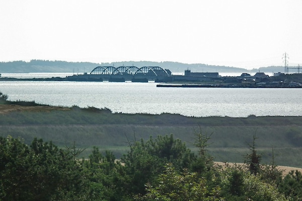 Foto van Luxe vakantieverblijf met zwembad - Vakantiehuis in Thyholm - WaterView