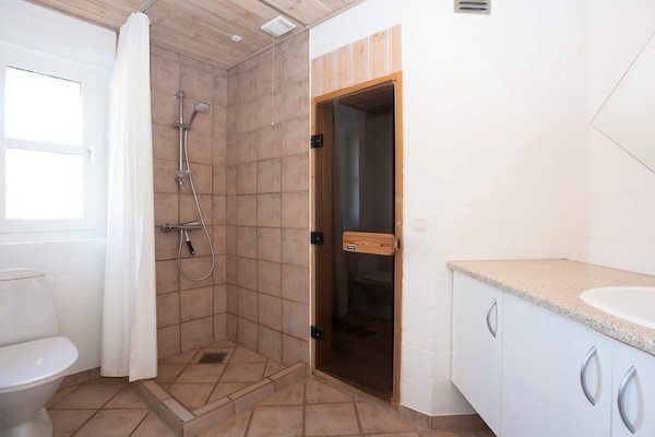 Foto van 6 persoons vakantie huis op een vakantie park in Blåvand - Indoor