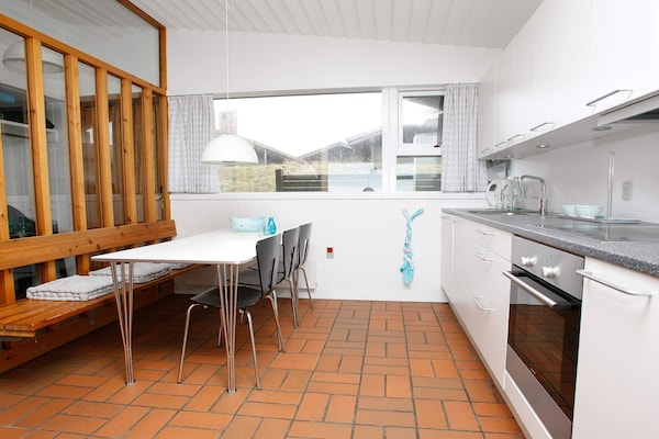 Foto van 6 persoons vakantie huis op een vakantie park in Hanstholm - Indoor