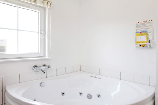 Foto van 8 persoons vakantie huis in Brenderup Fyn-By Traum - Spa