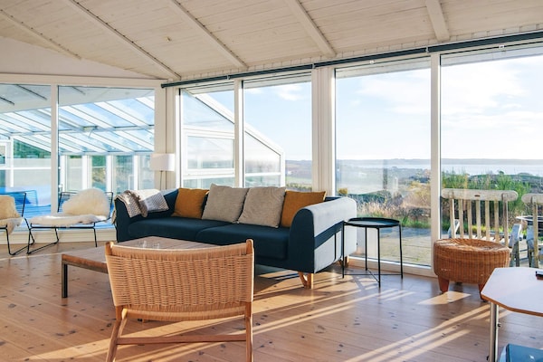 Foto van Panoramisch zwembad toevluchtsoord -- By Traum Ferienwohnungen - Indoor