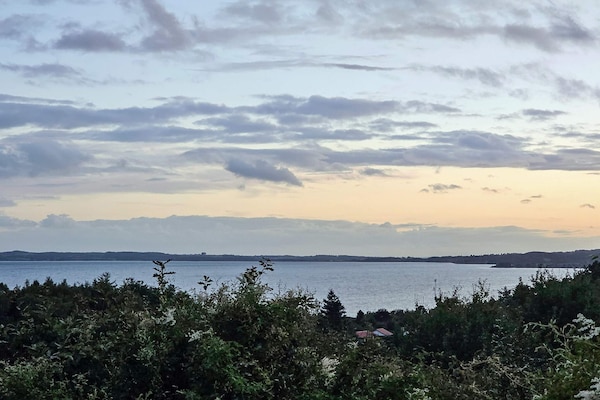 Foto van Panoramisch zwembad toevluchtsoord -- By Traum Ferienwohnungen - WaterView