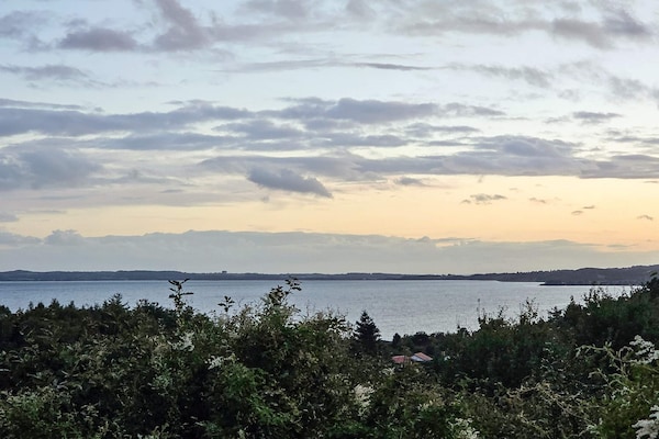 Foto van Panoramisch zwembad toevluchtsoord -- By Traum Ferienwohnungen - WaterView