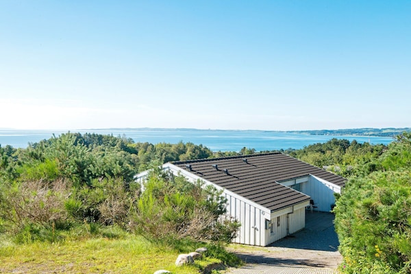 Foto van Panoramisch zwembad toevluchtsoord -- By Traum Ferienwohnungen - WaterView