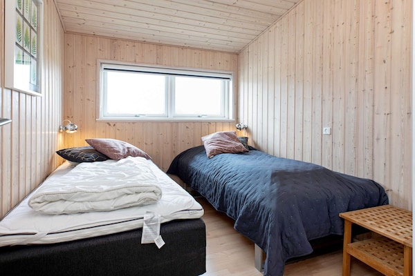 Foto van Luxe vakantieverblijf met zwembad - Vakantiehuis in Væggerløse - Indoor