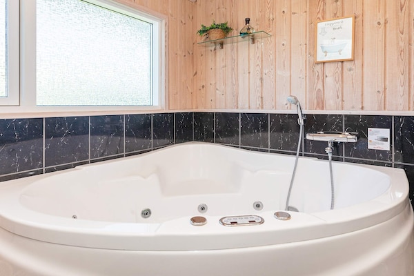 Foto van 6 persoons vakantie huis in Hjørring-By Traum - Vakantiehuis in Hjørring - Spa