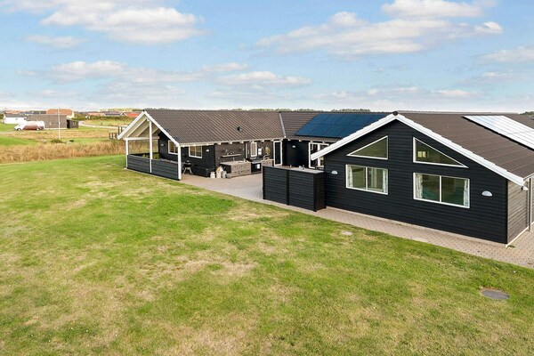 Foto van Luxe vakantieverblijf aan zee - Vakantiehuis in Harboøre - WaterView