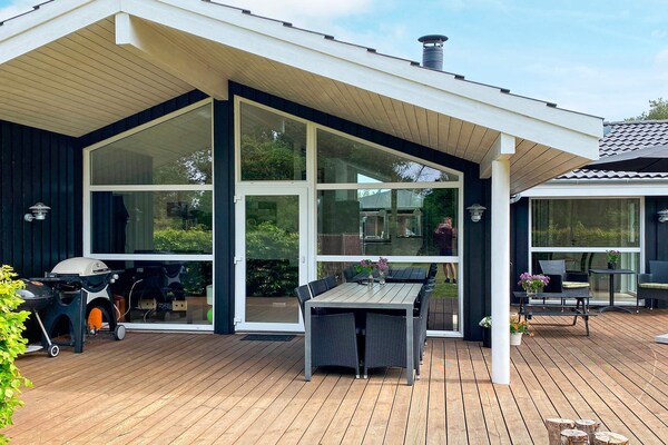 Foto van Ruim familieverblijf -- By Traum Ferienwohnungen - Vakantiehuis in Hals - Outdoor