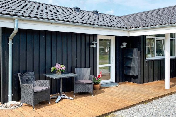 Foto van Ruim familieverblijf -- By Traum Ferienwohnungen - Vakantiehuis in Hals - Outdoor
