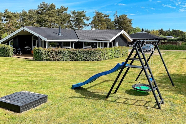 Foto van Ruim familieverblijf -- By Traum Ferienwohnungen - Vakantiehuis in Hals - Outdoor