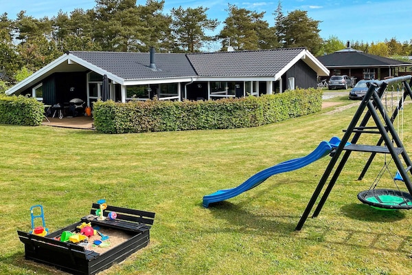 Foto van Ruim familieverblijf -- By Traum Ferienwohnungen - Vakantiehuis in Hals - Outdoor