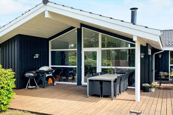 Foto van Ruim familieverblijf -- By Traum Ferienwohnungen - Vakantiehuis in Hals - Outdoor