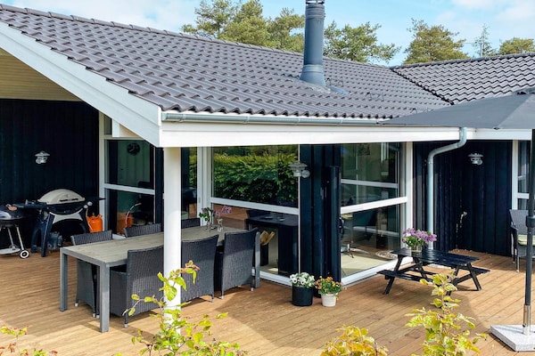 Foto van Ruim familieverblijf -- By Traum Ferienwohnungen - Vakantiehuis in Hals - Outdoor