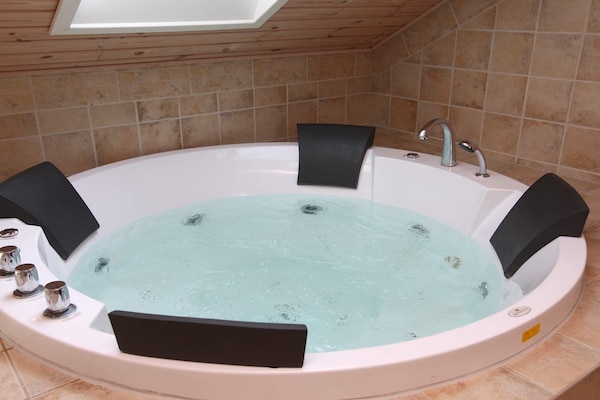 Foto van 12 persoons vakantie huis in Rødby-By Traum - Vakantiehuis in Rødby - Spa