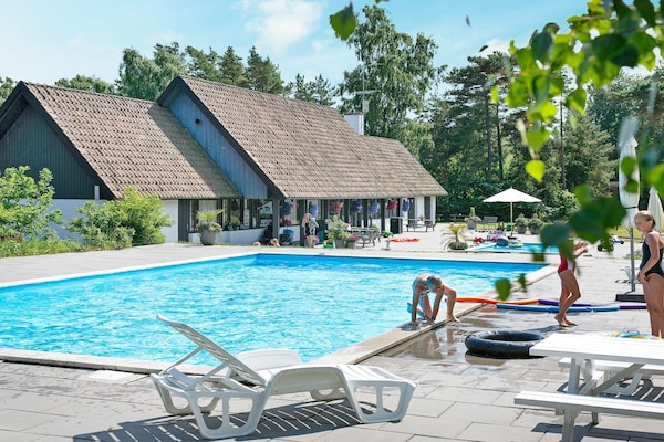 Foto van 6 persoons vakantie huis in Nexø - Vakantiehuis in Nexø - Pool