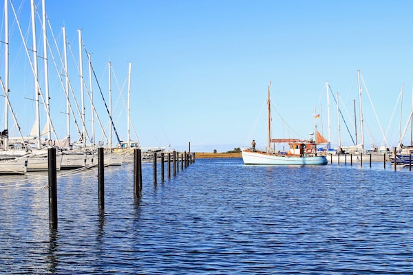 Foto van Vakantie aan de Oostzee met uitzicht op de haven - Vakantiehuis in Wendtorf - Untagged