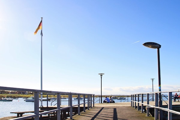 Foto van Vakantie aan de Oostzee met uitzicht op de haven - Vakantiehuis in Wendtorf - Untagged