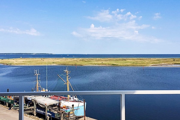Foto van Stijlvol verblijf aan de jachthaven - Vakantiehuis in Wendtorf - WaterView