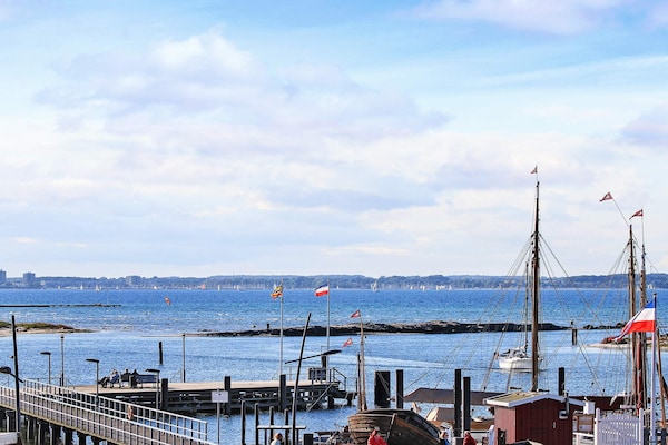 Foto van Stijlvol verblijf aan de jachthaven - Vakantiehuis in Wendtorf - WaterView