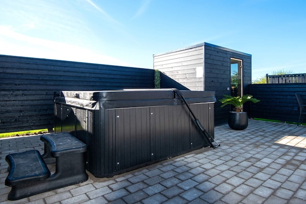 Foto van Luxe vakantieverblijf in Mommark - Vakantiehuis in Sydals - Spa