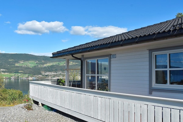 Foto van 6 persoons vakantie huis in SANDANE-By Traum - Vakantiehuis in Sandane - Outdoor