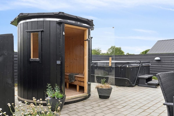 Foto van Luxe retraite met zwembad - Vakantiehuis in Jægerspris - Sauna