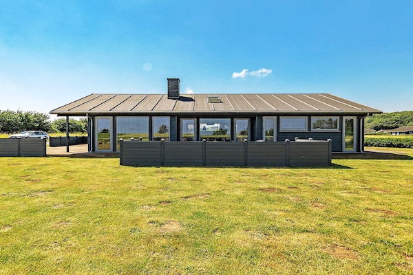 Foto van Vakantiehuis aan de kust met spa en sauna - Vakantiehuis in Rudkøbing - Outdoor