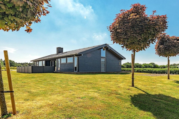 Foto van Vakantiehuis aan de kust met spa en sauna - Vakantiehuis in Rudkøbing - Outdoor