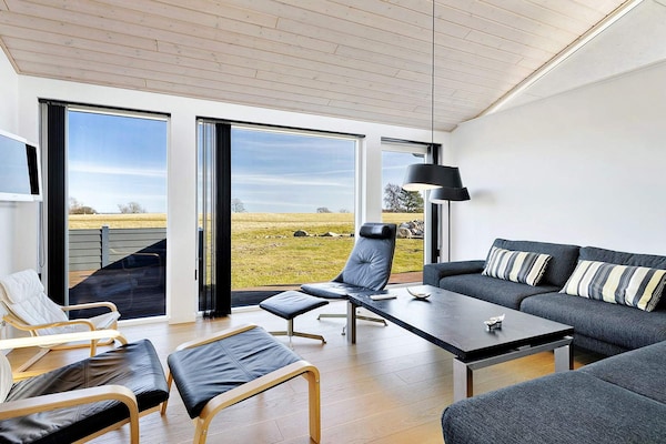 Foto van Vakantiehuis aan de kust met spa en sauna - Vakantiehuis in Rudkøbing - WaterView
