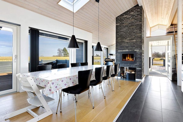 Foto van Vakantiehuis aan de kust met spa en sauna - Vakantiehuis in Rudkøbing - WaterView
