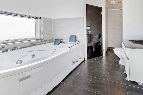 Foto van Vakantiehuis aan de kust met spa en sauna - Vakantiehuis in Rudkøbing - Spa