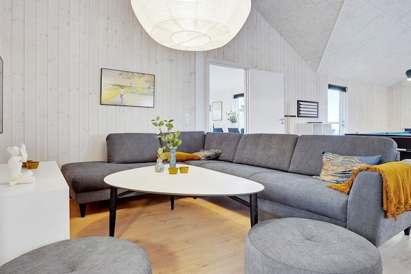 Foto van Luxe strandhuis voor 20 personen - Vakantiehuis in Sydals - Indoor