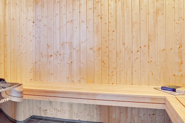 Foto van Luxe strandhuis voor 20 personen - Vakantiehuis in Sydals - Sauna