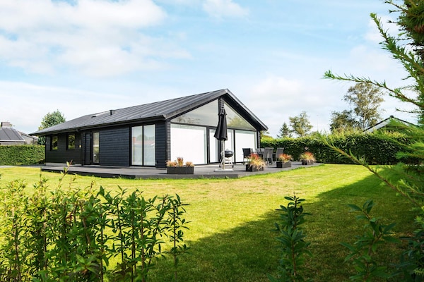Foto van Luxe strandhuis met spa - Vakantiehuis in Børkop - View