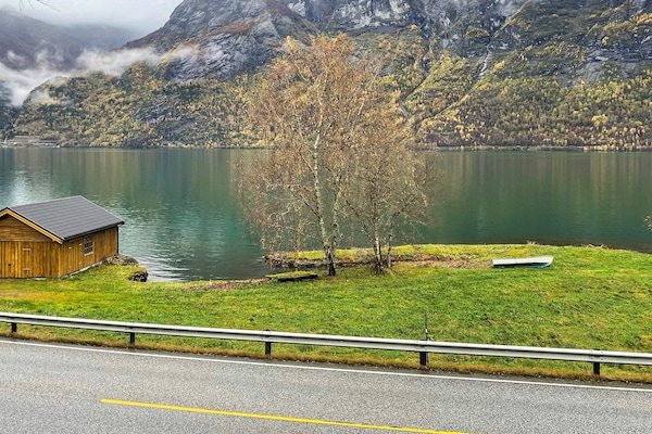 Foto van 7 persoons vakantie huis in STRYN-By Traum - Vakantiehuis in Oppstryn - WaterView