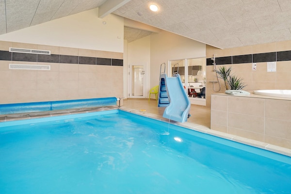 Foto van 18 persoons vakantie huis in Bogense - Vakantiehuis in Bogense - Pool