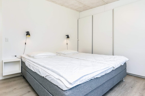 Foto van 14 persoons vakantie huis in Væggerløse-By Traum - Indoor