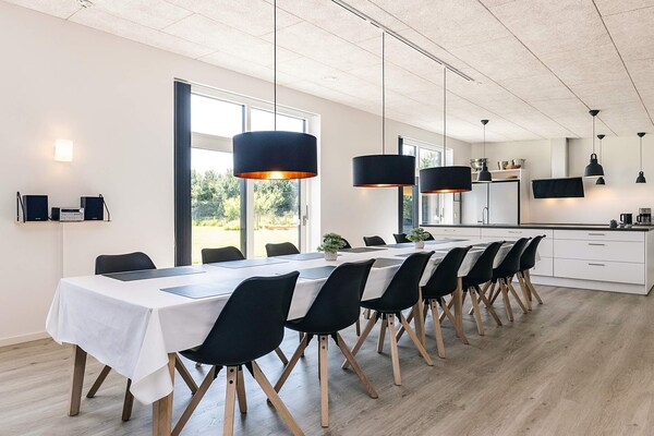 Foto van 14 persoons vakantie huis in Væggerløse-By Traum - Indoor