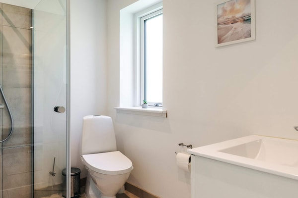 Foto van 14 persoons vakantie huis in Væggerløse-By Traum - Indoor