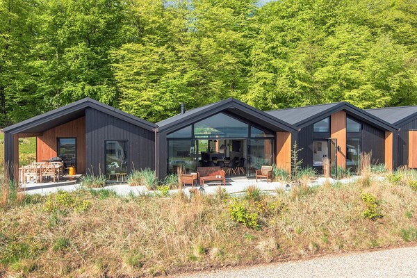 Foto van Panoramisch toevluchtsoord met zwembad - Vakantiehuis in Sjølund - View