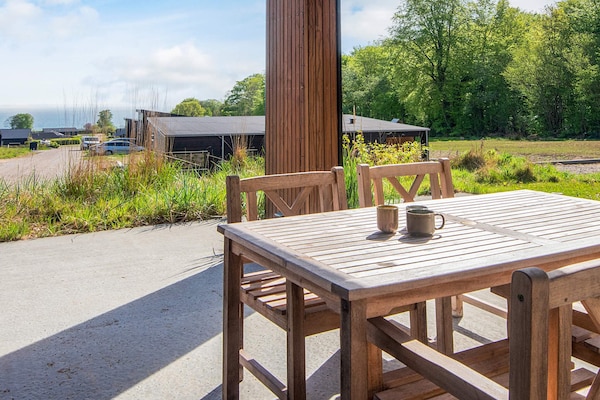 Foto van Panoramisch toevluchtsoord met zwembad - Vakantiehuis in Sjølund - WaterView