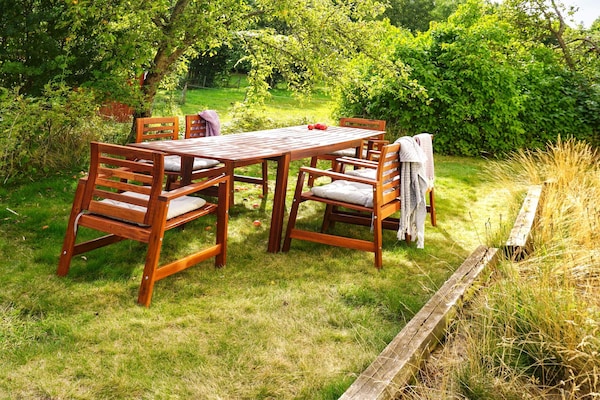 Foto van Historisch huisje aan het Yngern-meer - Vakantiehuis in NYKVARN - Outdoor
