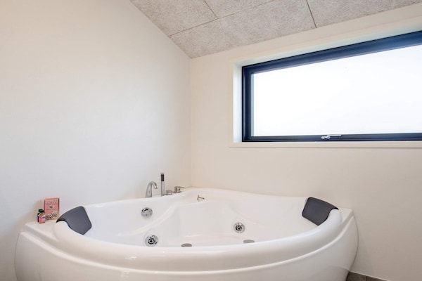Foto van 8 persoons vakantie huis in Ålbæk - Vakantiehuis in Ålbæk - Spa