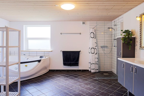 Foto van 10 persoons vakantie huis in Væggerløse-By Traum - Indoor